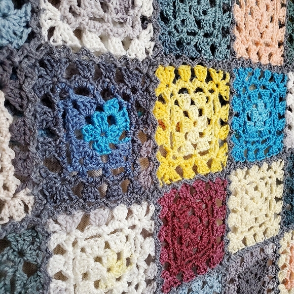 Crochet BABY BLANKET AFGHAN Lap Granny Squares 34" x 34" Soft Handmade Boy Girl - Picture 5 of 11